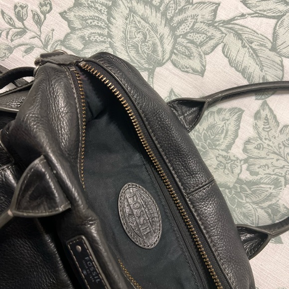 Black leather purse prefect condition, super clean, no scratches - Picture 4 of 5